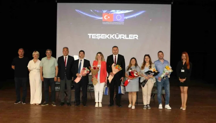 Samsun’da Geleceğin Meslekleri ve Kadın Girişimciler Mini Zirvesi Düzenlendi